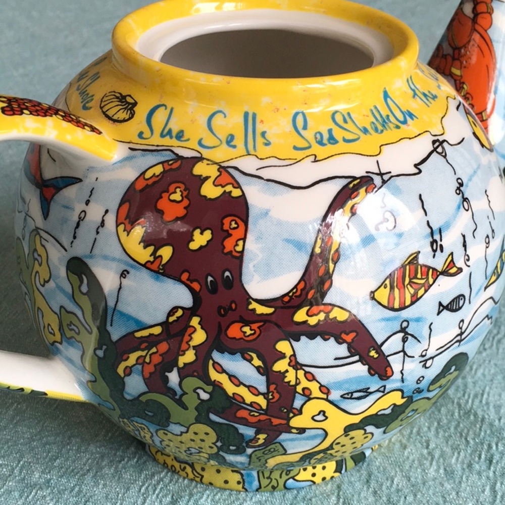 Cardew Designs Sea Shells Teapot, Rare Design - Picture 6 of 13